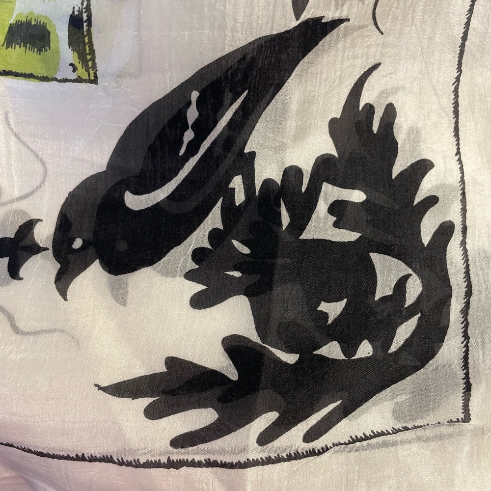 NWT Raj Scarf 100% Silk 38 x 40 - Picture 3 of 3